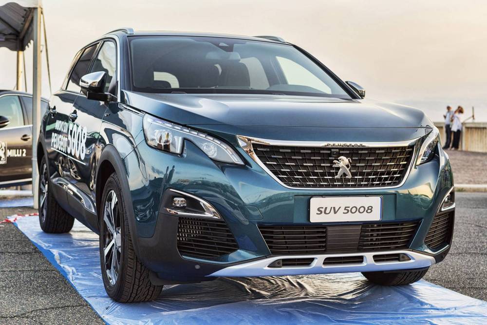 véhicule peugeot à Luneray
